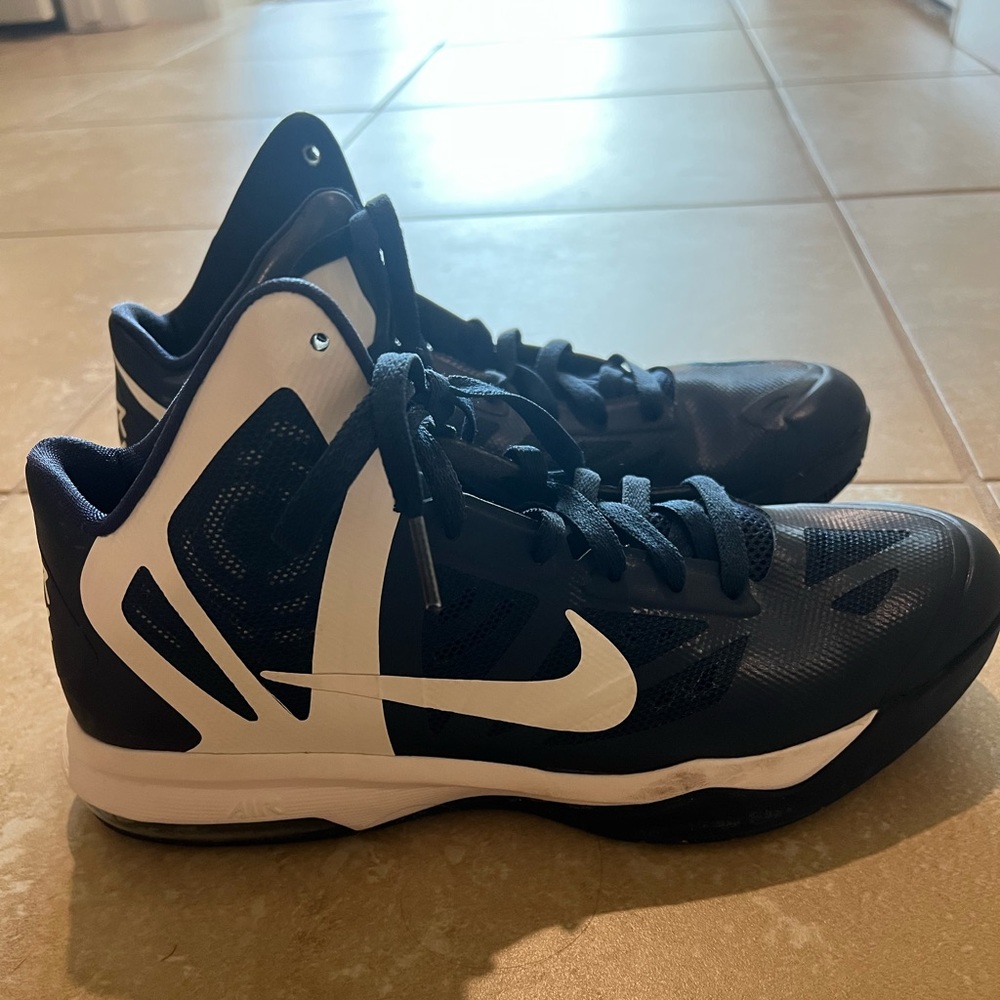 Nike Women’s Basketball Shoes